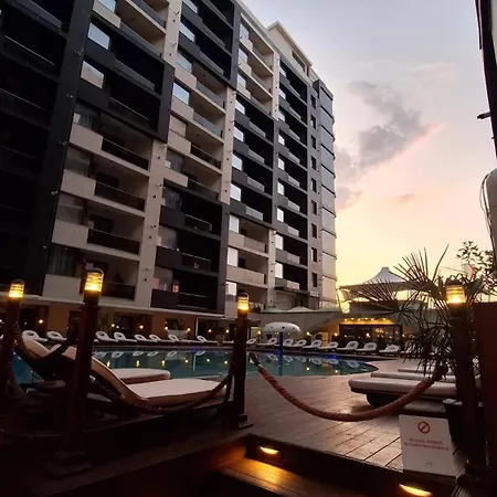 Superb Luxury - Stefan Promenada *
