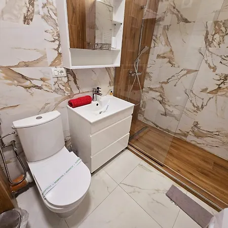 Superb Luxury - Stefan Promenada